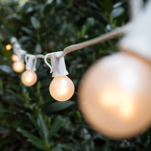 25' Outdoor Patio String with 25 G30 Pearl White Lights, 12 Inch Spacing