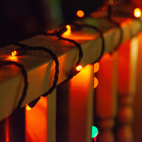 50 5mm Amber SoftTwinkle TM LED Christmas Lights, Green Wire, 4" Spacing